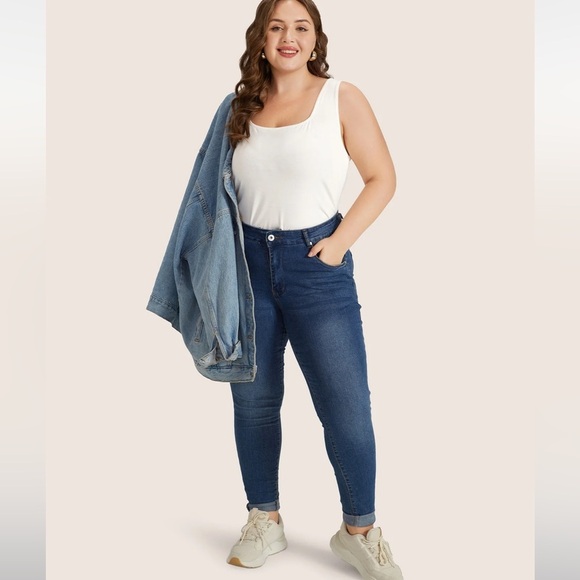 BloomChic Plus Size XL Supersoft Essentials Plain Square Neck Skinny Tank Top - Picture 5 of 6